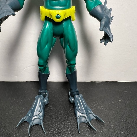 DC Universe Hydro Suit Scuba Diver Batman Figure - Picture 10 of 10